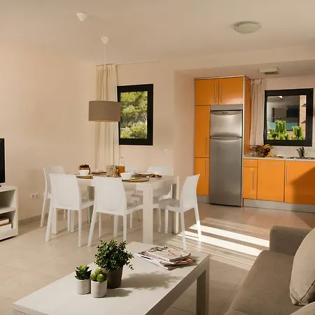 Apartament Pierre &